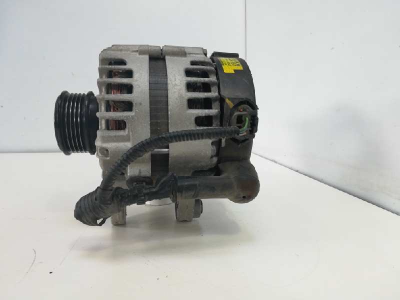 Recambio de alternador para kia cee´d concept referencia OEM IAM 373002A850 ALT14580 