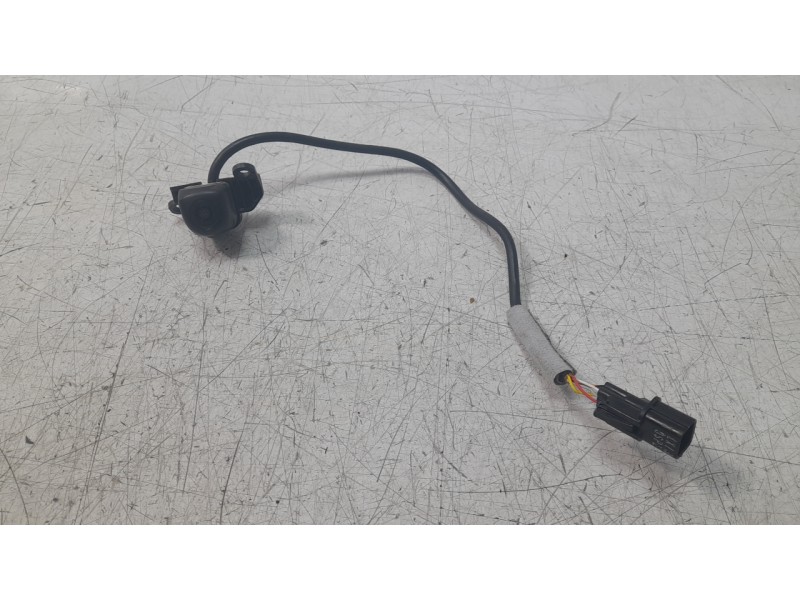 Recambio de camara vision trasera para hyundai kona 1.0 tgdi cat referencia OEM IAM 99240J9500  
