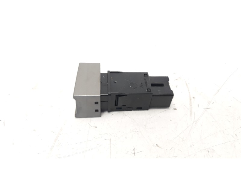 Recambio de interruptor para ssangyong rexton w 2.0 td cat referencia OEM IAM 8520008E10HEL  