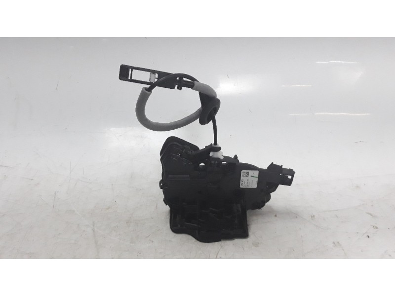 Recambio de cerradura puerta trasera derecha para volkswagen polo 1.0 tsi referencia OEM IAM 5TA839016P  