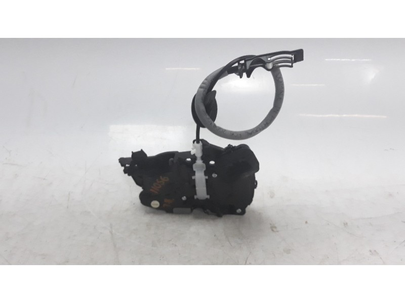 Recambio de cerradura puerta trasera derecha para volkswagen polo 1.0 tsi referencia OEM IAM 5TA839016P  