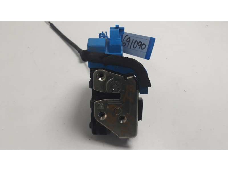 Recambio de cerradura puerta trasera derecha para kia cee´d concept referencia OEM IAM 81420A2100JKL  