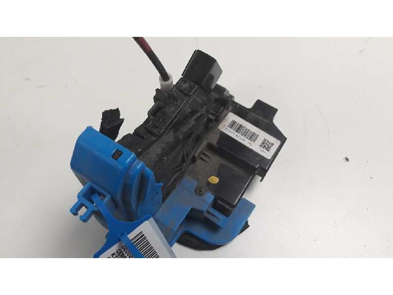 Recambio de cerradura puerta trasera derecha para kia cee´d concept referencia OEM IAM 81420A2100JKL  
