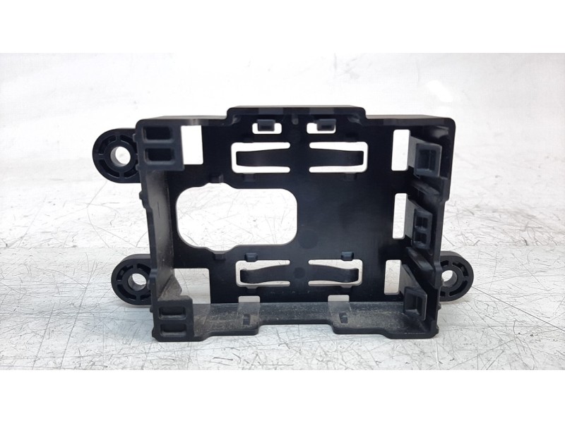 Recambio de moldura paragolpe delantera para dacia sandero iii stepway expression referencia OEM IAM 259975285R  