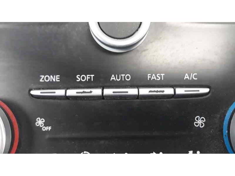 Recambio de pantalla multifuncion para renault megane iv berlina 5p zen referencia OEM IAM   