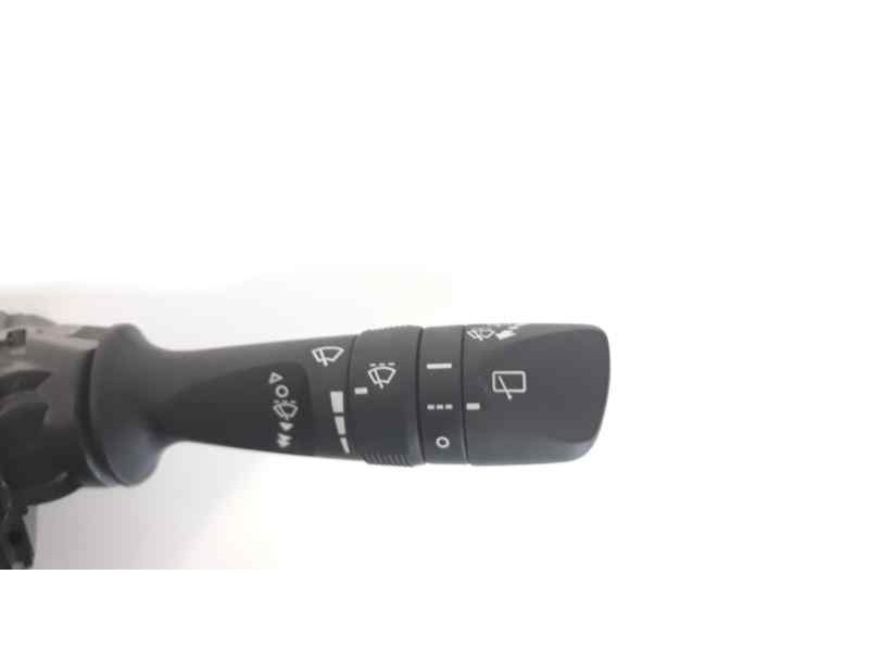 Recambio de mando limpia para toyota auris touring sports (e18) active referencia OEM IAM 17F857  