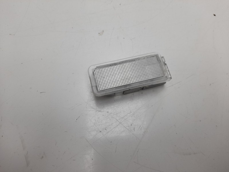 Recambio de luz interior para peugeot 308 sw envy referencia OEM IAM 6362N6  