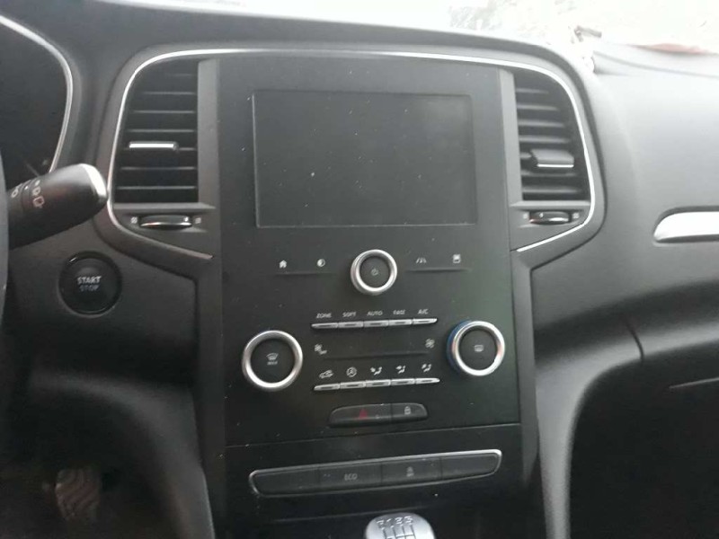 Recambio de pantalla multifuncion para renault megane iv berlina 5p zen referencia OEM IAM   