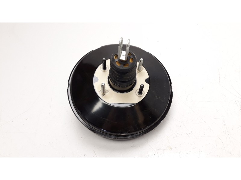 Recambio de servofreno para mazda 3 lim. () 2.2 turbodiesel cat referencia OEM IAM BHR143950A  