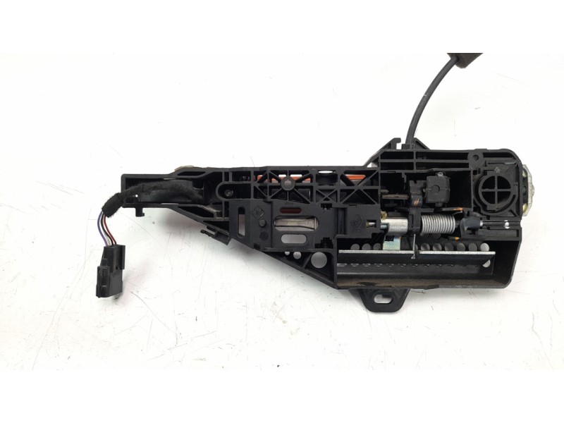 Recambio de maneta exterior delantera derecha para renault captur 1.5 dci diesel fap energy referencia OEM IAM 806706656R  