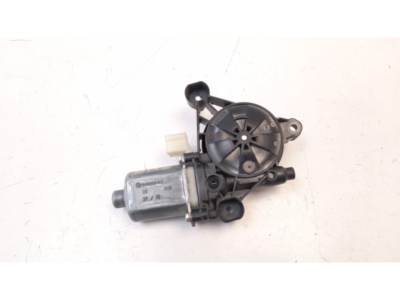 Recambio de motor elevalunas delantero derecho para skoda octavia lim. (5e3) ambition referencia OEM IAM 5Q0959802 0130822716 