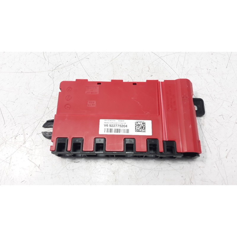 Recambio de caja reles / fusibles para bmw serie 1 lim. (f20) 2.0 turbodiesel referencia OEM IAM 922775204  