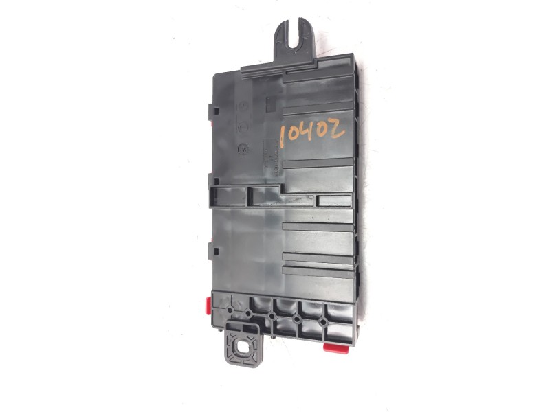 Recambio de caja reles / fusibles para bmw serie 1 lim. (f20) 2.0 turbodiesel referencia OEM IAM 922775204  