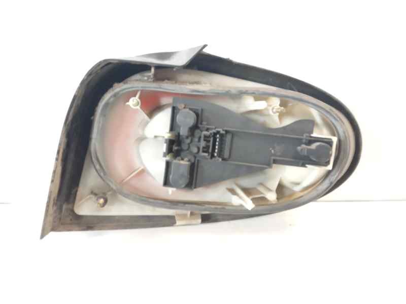 Recambio de piloto trasero izquierdo para renault megane i coach/coupe (da0) 2.0 cat referencia OEM IAM 7701040608  