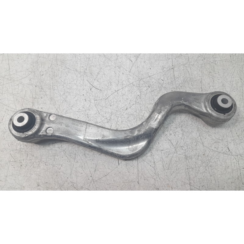 Recambio de brazo suspension superior trasero derecho para land rover discovery sport 2.0 td4 cat referencia OEM IAM FK725B672AB