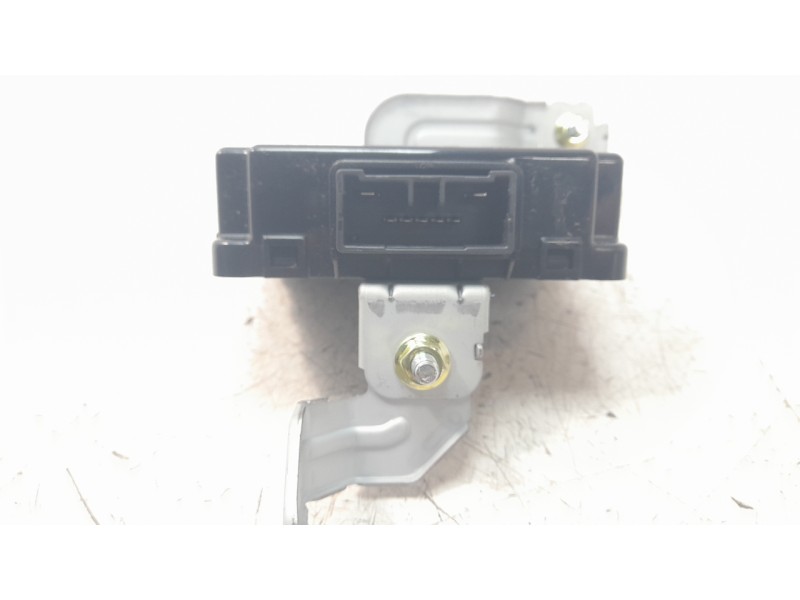 Recambio de modulo electronico para hyundai kona 1.0 tgdi cat referencia OEM IAM 95300J9000  