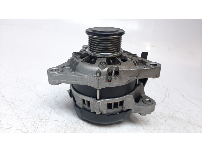 Recambio de alternador para toyota hilux (kun) referencia OEM IAM 270600L170  
