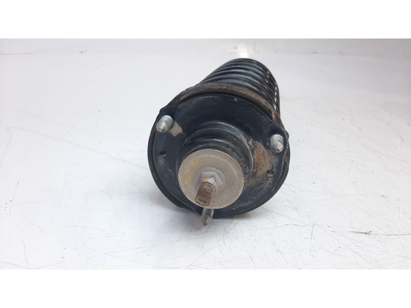 Recambio de amortiguador delantero derecho para toyota hilux (kun) referencia OEM IAM 485108Z208  