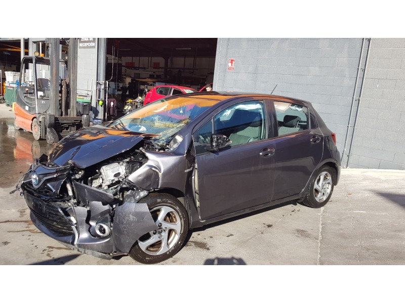 toyota yaris del año 2016