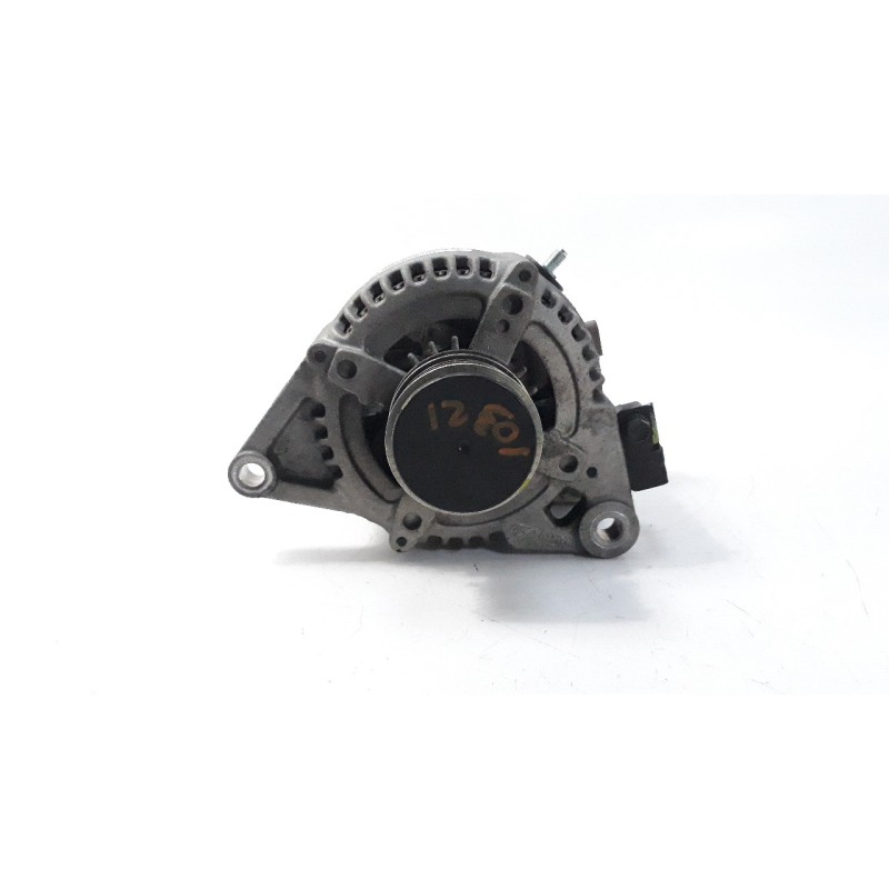 Recambio de alternador para kia sportage 1.7 crdi cat referencia OEM IAM 373002A700 ALF390123HQ 