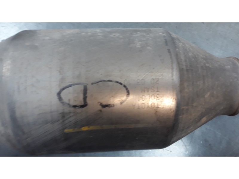 Recambio de catalizador para toyota hilux (kun) referencia OEM IAM 30L01TSAM  