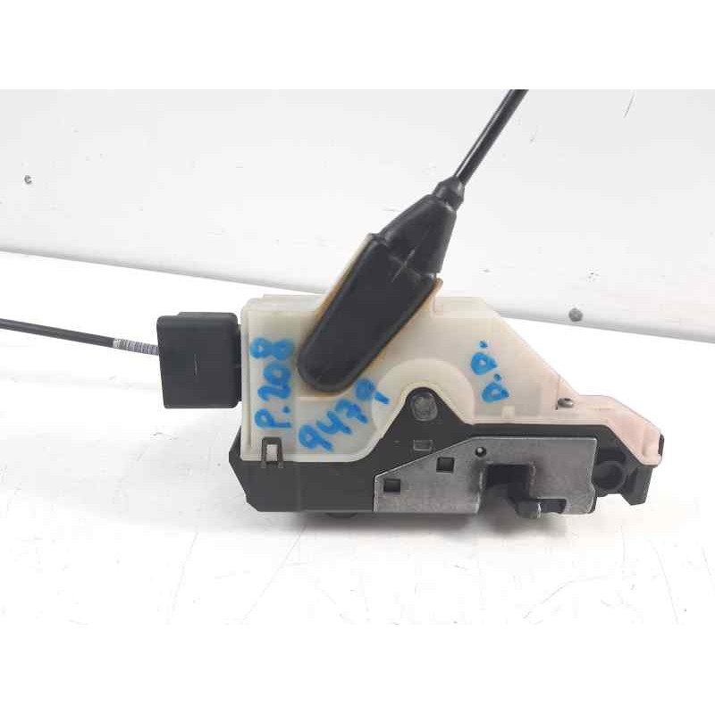 Recambio de cerradura puerta delantera derecha para peugeot 208 1.6 16v hdi fap referencia OEM IAM 968807995  