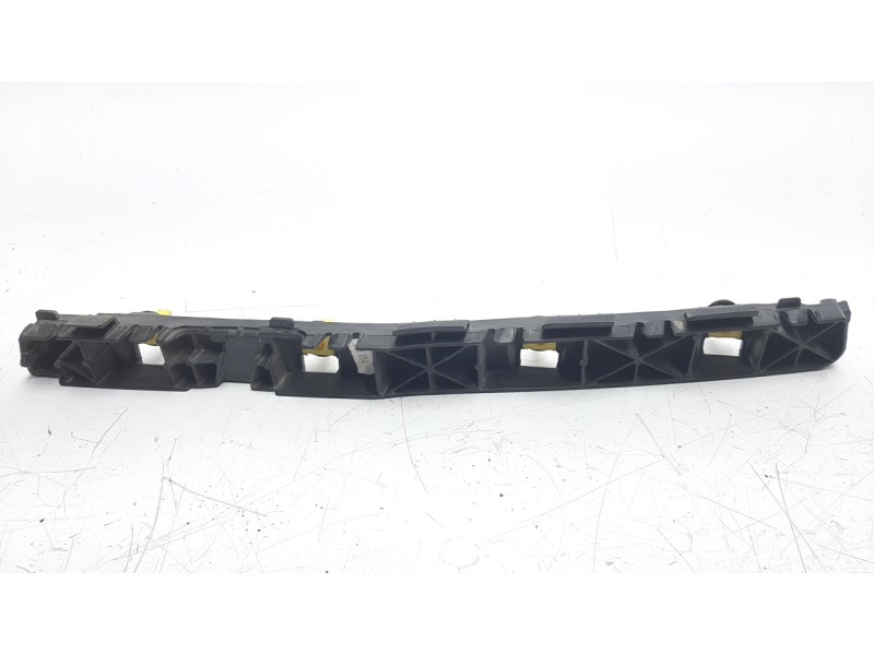 Recambio de moldura para hyundai tucson 1.6 cat referencia OEM IAM 86615D7000  
