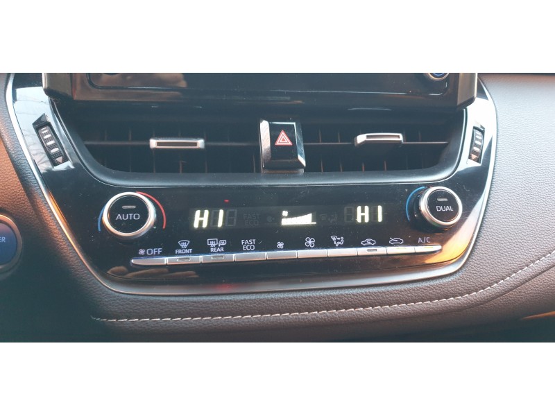 Recambio de mando climatizador para toyota corolla (e21) referencia OEM IAM 5590002D80  