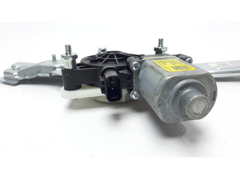 Recambio de elevalunas delantero derecho para hyundai kona referencia OEM IAM 82402J9000  