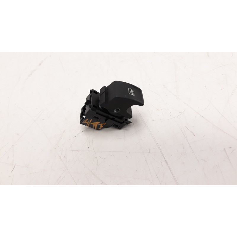 Recambio de mando elevalunas trasero izquierdo para volkswagen passat variant (3g5) 1.6 tdi dpf referencia OEM IAM 5G0959855M  