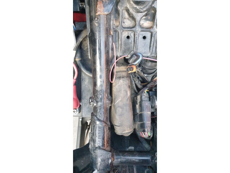 Recambio de centralita motor uce para victory hammer hammer referencia OEM IAM 4015775  