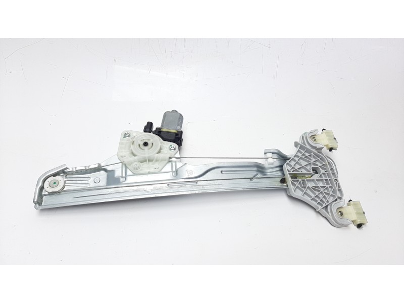 Recambio de elevalunas delantero derecho para hyundai kona referencia OEM IAM 82402J9000  