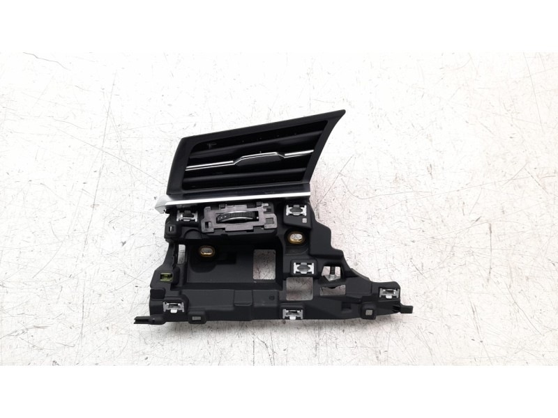 Recambio de aireador izquierdo para audi q7 4mg referencia OEM IAM 4M88209016PS  