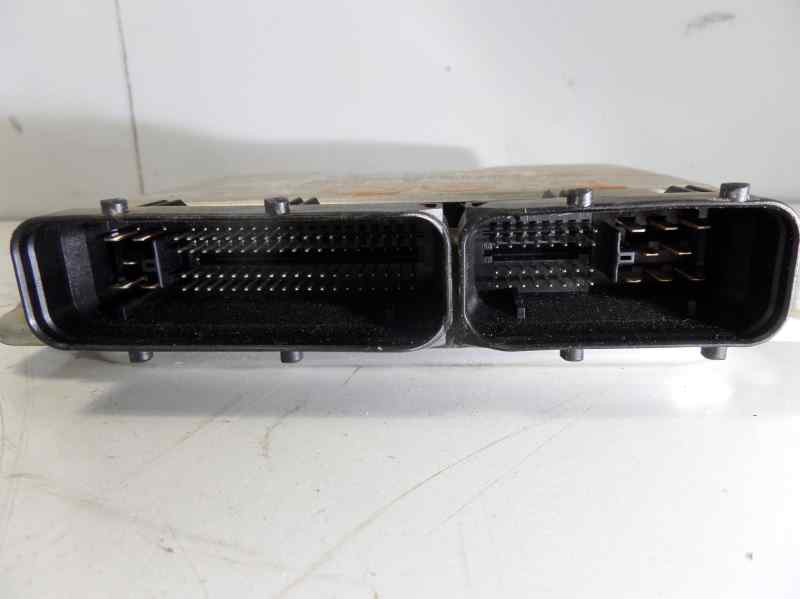 Recambio de centralita motor uce para volkswagen passat berlina (3b3) 1.9 tdi referencia OEM IAM 0389060196S 0281010940 
