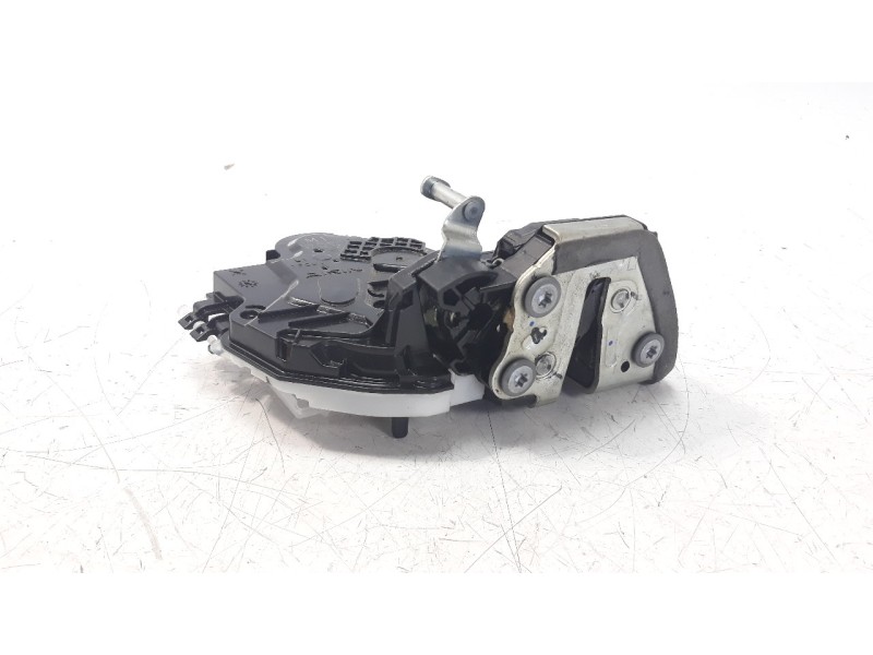 Recambio de cerradura puerta trasera izquierda para toyota hilux (kun) referencia OEM IAM 690600K090  