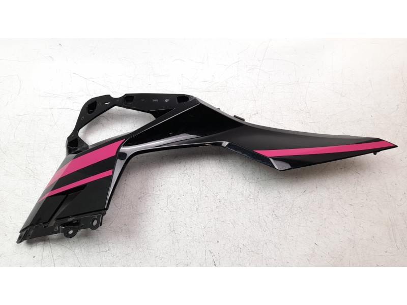 Recambio de moldura para kawasaki ninja 400 referencia OEM IAM 550280641660  