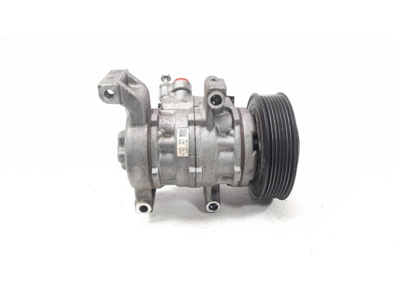 Recambio de compresor aire acondicionado para toyota hilux (kun) referencia OEM IAM X14472805460  