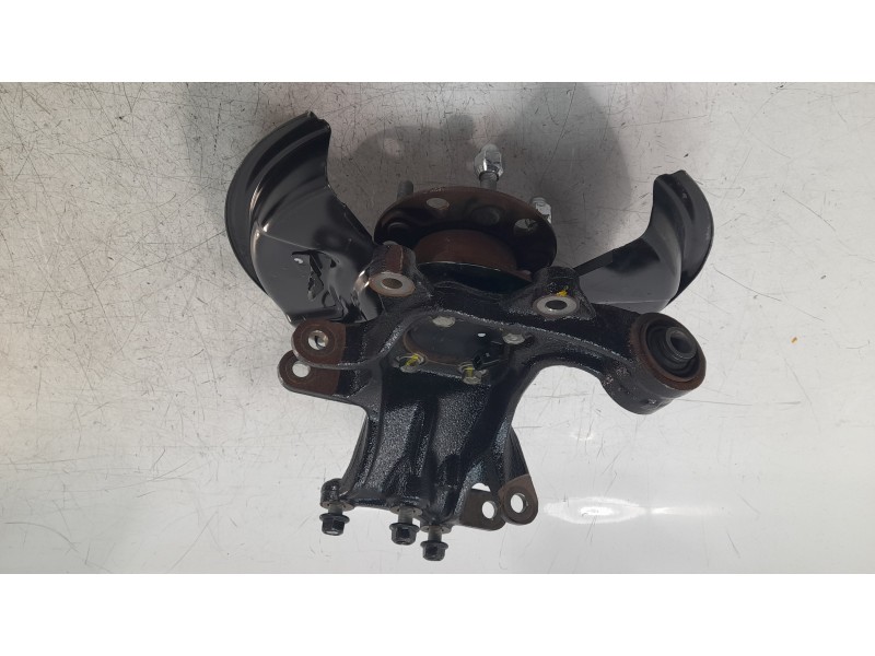 Recambio de mangueta trasera derecha para hyundai tucson 1.6 crdi cat referencia OEM IAM 52720D7000  