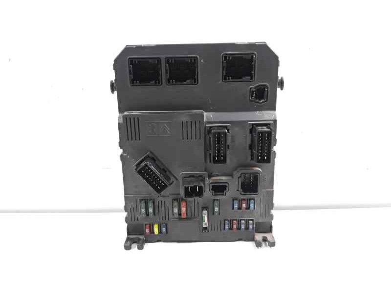 Recambio de caja reles / fusibles para peugeot 206 berlina 1.9 diesel referencia OEM IAM 9646777380  