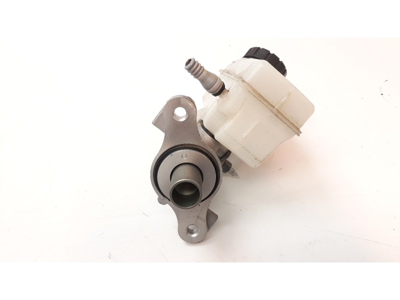 Recambio de bomba freno para renault captur 0.9 energy referencia OEM IAM 460119686R  