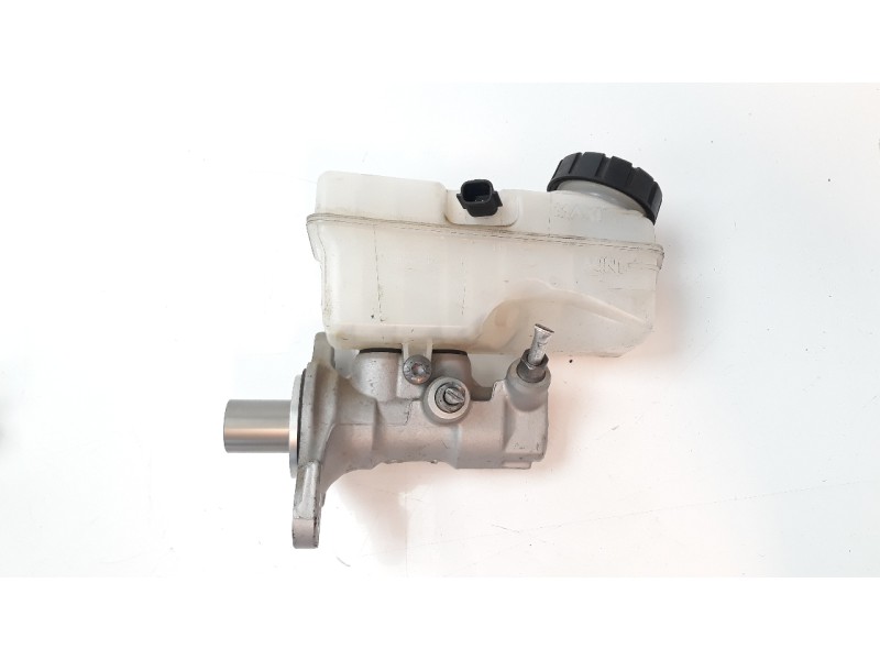 Recambio de bomba freno para renault captur 0.9 energy referencia OEM IAM 460119686R  