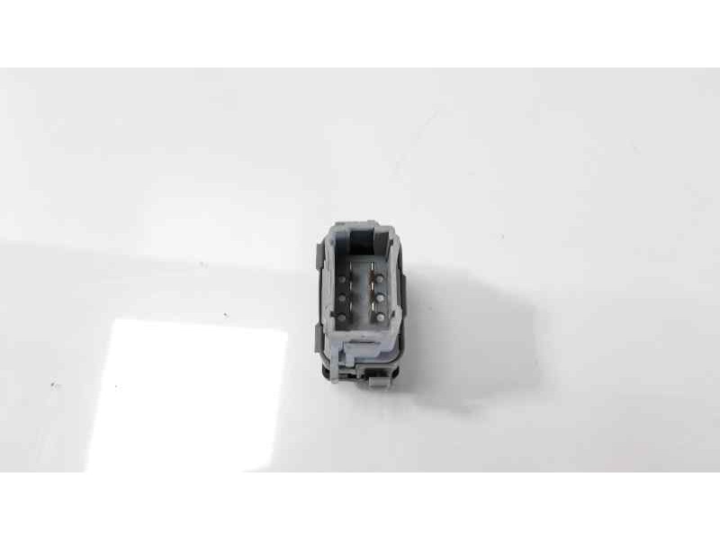 Recambio de interruptor para renault laguna ii grandtour (kg0) expression confort referencia OEM IAM 380657  