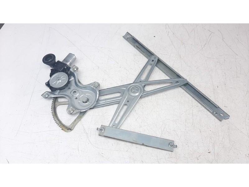 Recambio de elevalunas delantero derecho para toyota hilux (kun) referencia OEM IAM 698010K150  