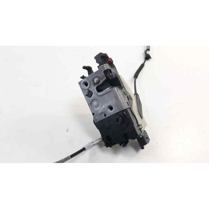 Recambio de cerradura puerta trasera izquierda para peugeot 208 1.6 16v hdi fap referencia OEM IAM 9688080880  