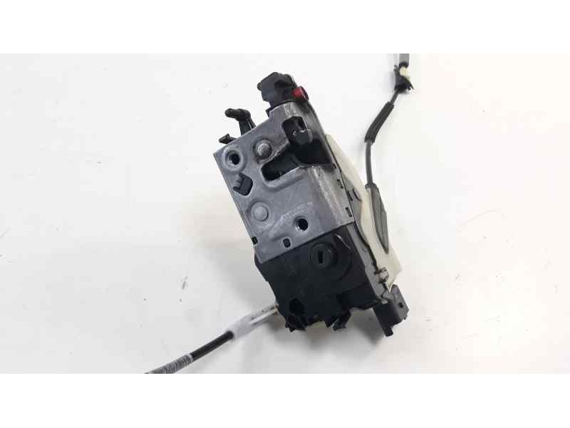 Recambio de cerradura puerta trasera izquierda para peugeot 208 1.6 16v hdi fap referencia OEM IAM 9688080880  