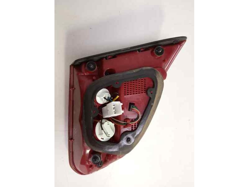 Recambio de piloto trasero derecho interior para kia cee´d concept referencia OEM IAM 92404A20  