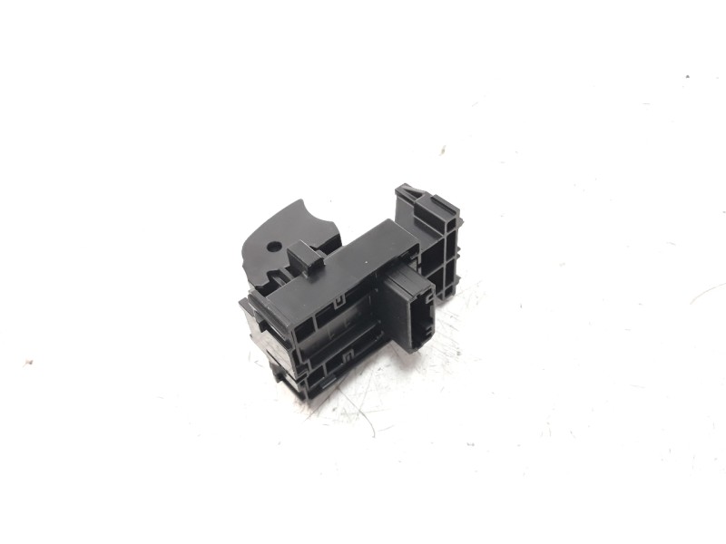 Recambio de mando elevalunas trasero izquierdo para toyota corolla (e21) referencia OEM IAM 8481002250  