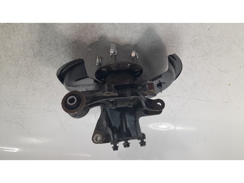 Recambio de mangueta trasera izquierda para hyundai tucson 1.6 crdi cat referencia OEM IAM 52710D7000  