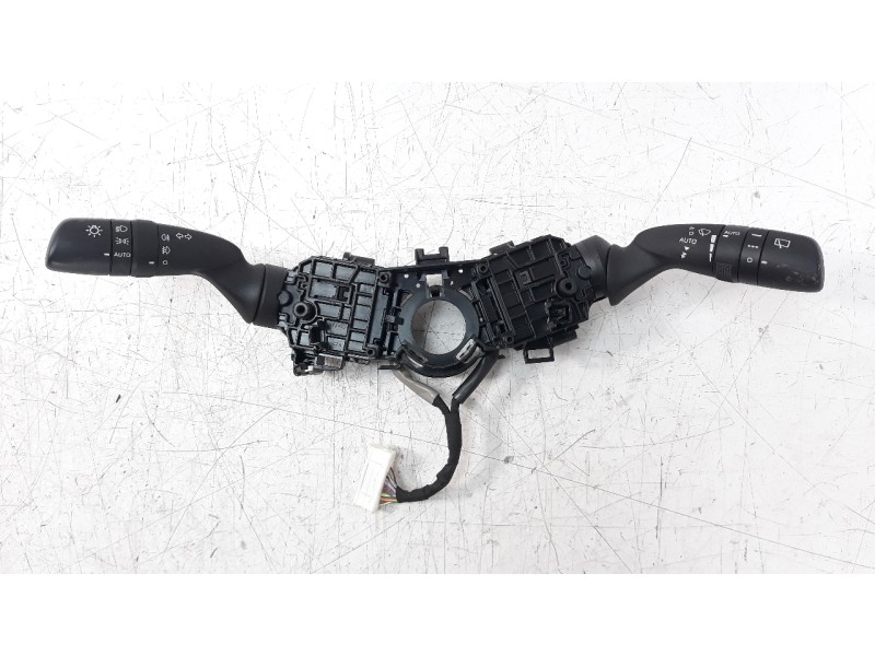 Recambio de mando multifuncion para toyota corolla (e21) referencia OEM IAM 02D7017J910 02A5017J916 