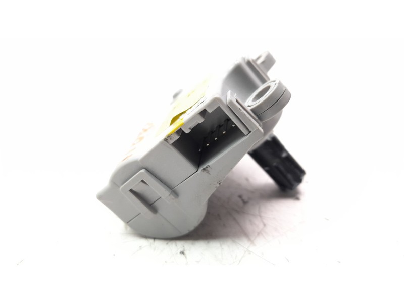 Recambio de motor calefaccion para hyundai tucson 1.6 crdi cat referencia OEM IAM D267NFFLA01  